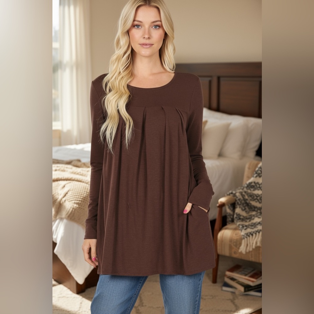 NEW•S-M•Creme De La Creme Capuccino Cara Flowy Top With Pockets